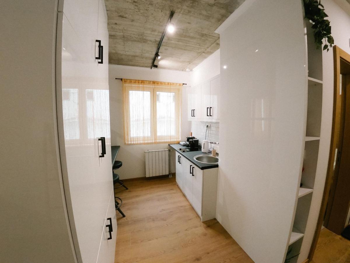 Meebo Apartments Novi Sad Exteriör bild