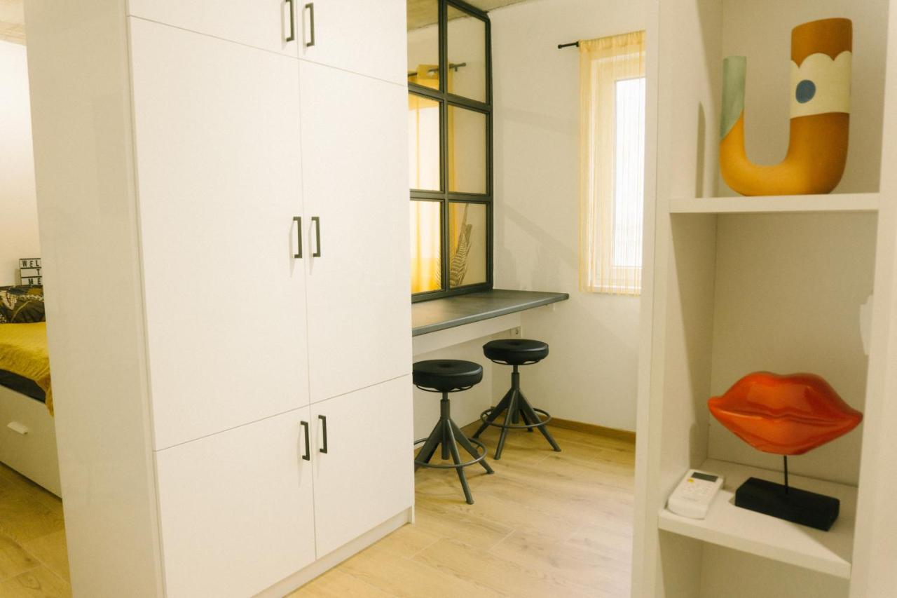 Meebo Apartments Novi Sad Exteriör bild