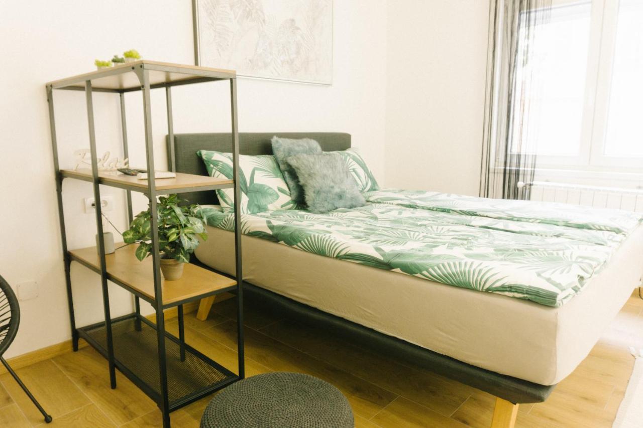 Meebo Apartments Novi Sad Exteriör bild