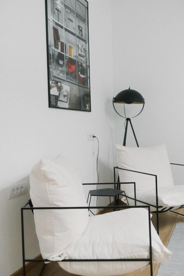 Meebo Apartments Novi Sad Exteriör bild