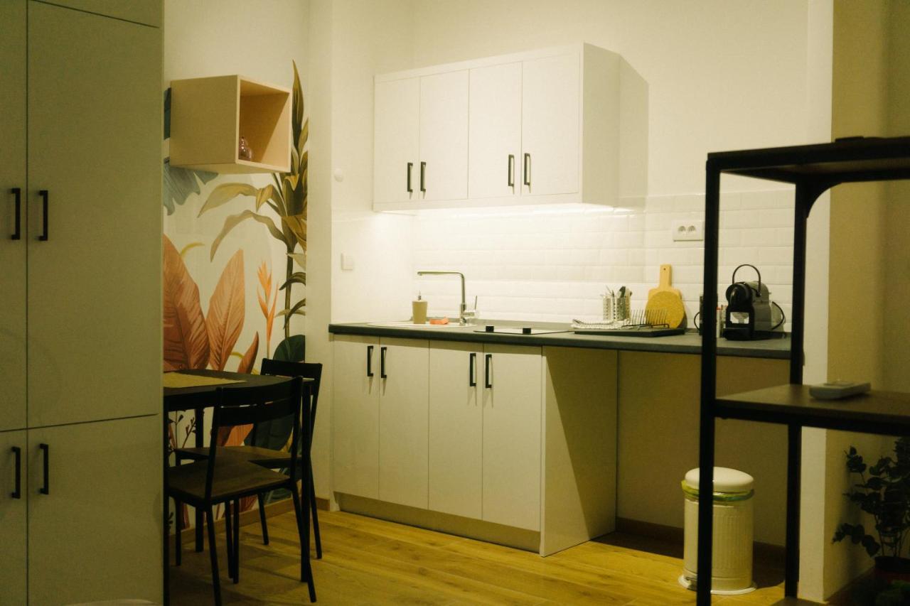 Meebo Apartments Novi Sad Exteriör bild